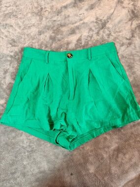 High-Waist Green Women's Linen Blend Shorts Size medium (M) / US 6